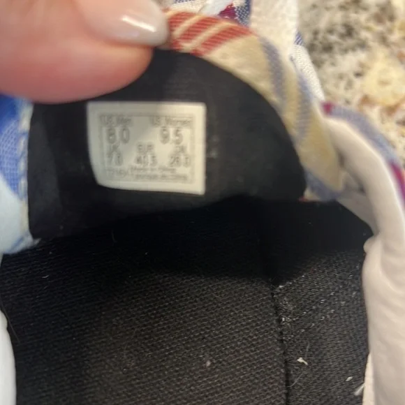 Red white and blue plaid Vans men’s size 8 - Picture 8 of 9